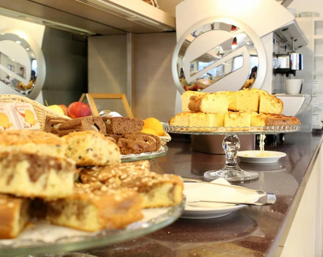 Hotel Adigrat Riccione Italien